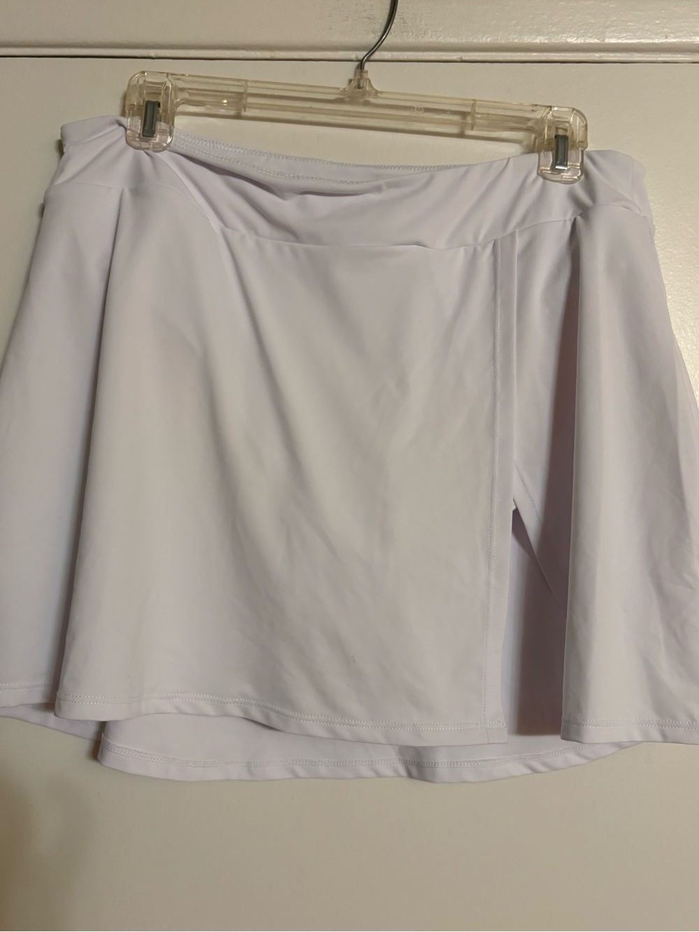 Cabana Life UPF 50+ White Swim Skort with Side Slit Size L NWT